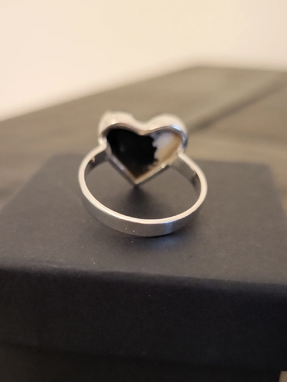 925 Silver White Buffalo Turquoise Gemstone Heart Ring